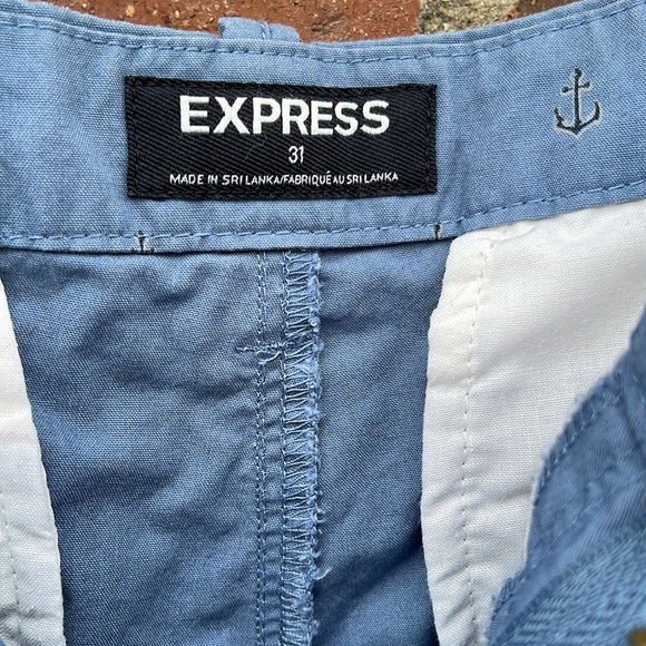 Express Shorts - Picture 9 of 10